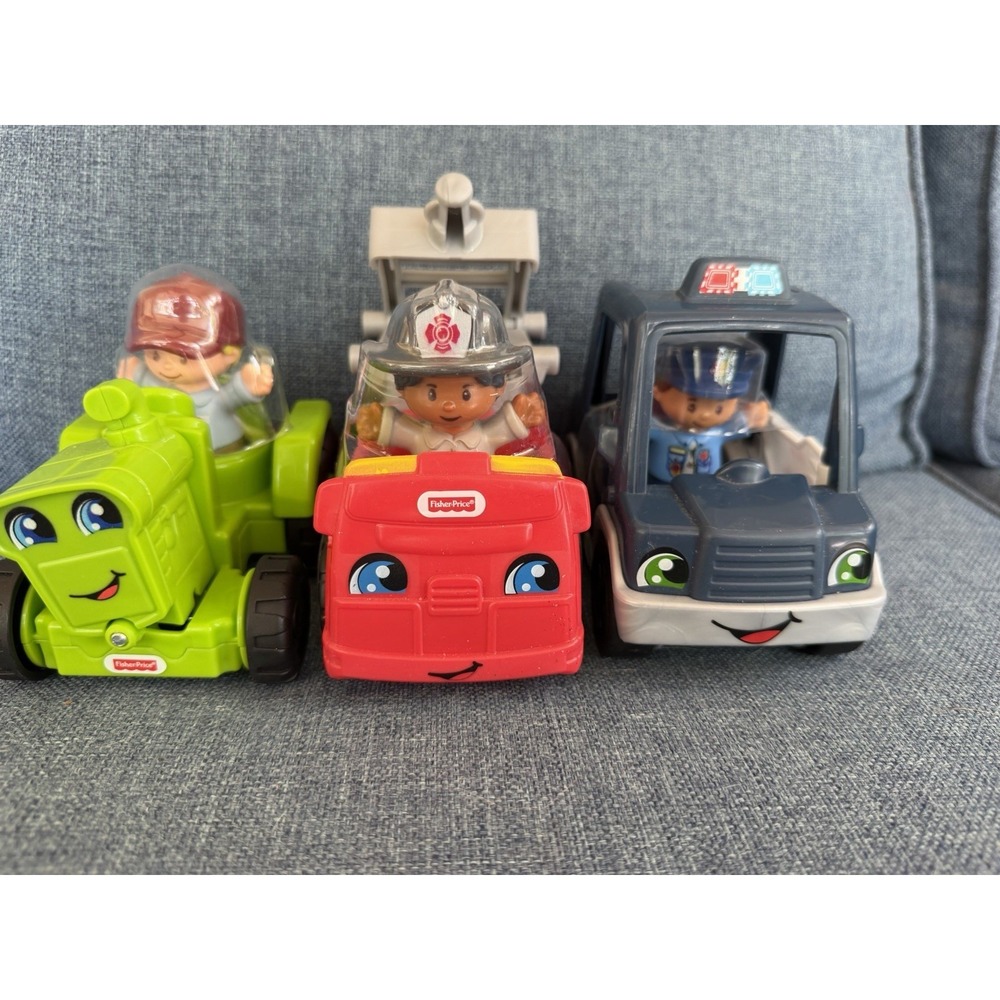 Fisher Price Little People Helping Others Set Of 3 Vehicles NEW UNOPENED